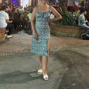 Green floral spaghetti adjustable straps midi split dress in Medium.